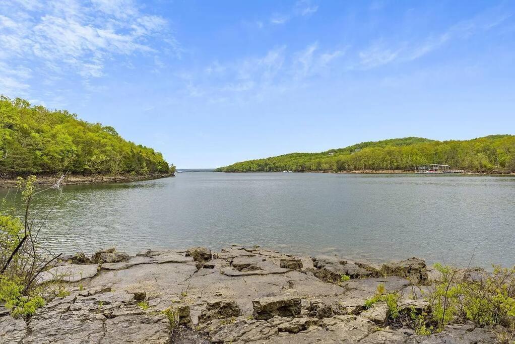 Modern Comfort: Updated Cozy Condo In Indian Point Branson Exteriör bild
