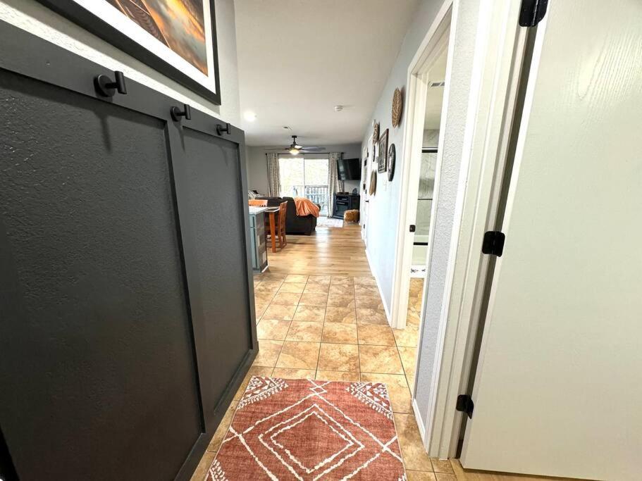 Modern Comfort: Updated Cozy Condo In Indian Point Branson Exteriör bild
