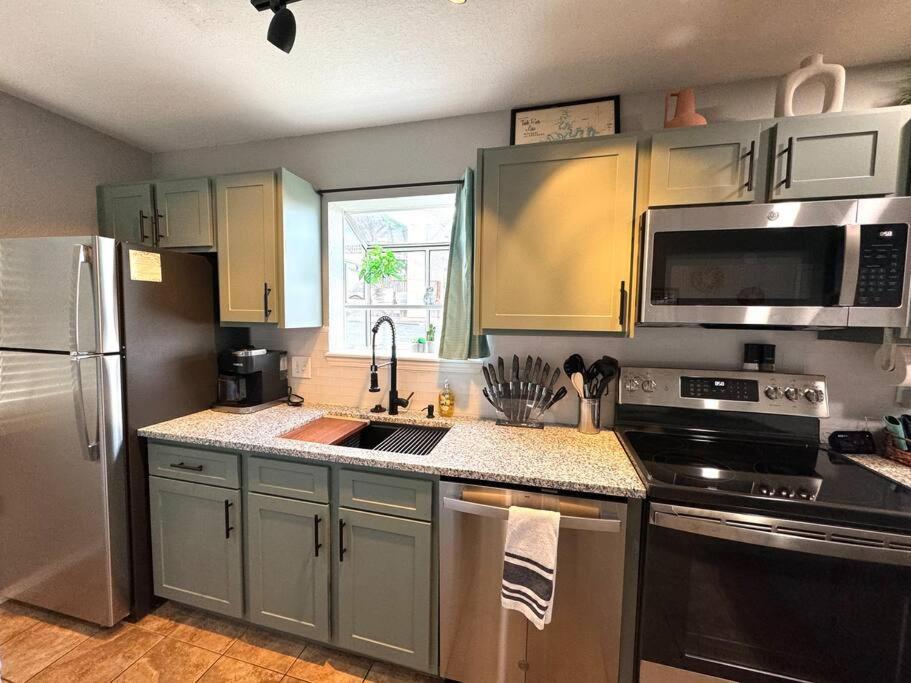 Modern Comfort: Updated Cozy Condo In Indian Point Branson Exteriör bild