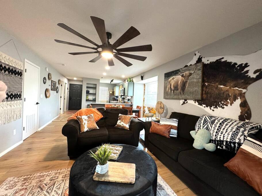 Modern Comfort: Updated Cozy Condo In Indian Point Branson Exteriör bild