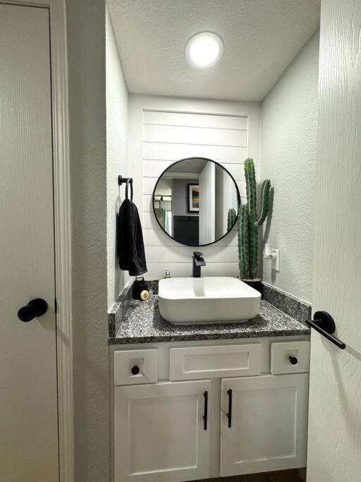 Modern Comfort: Updated Cozy Condo In Indian Point Branson Exteriör bild